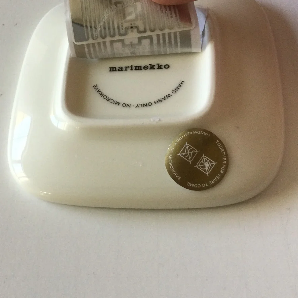 MARIMEKKO Tiiliskivi White / Gold Small Plate NWT - Picture 10 of 11